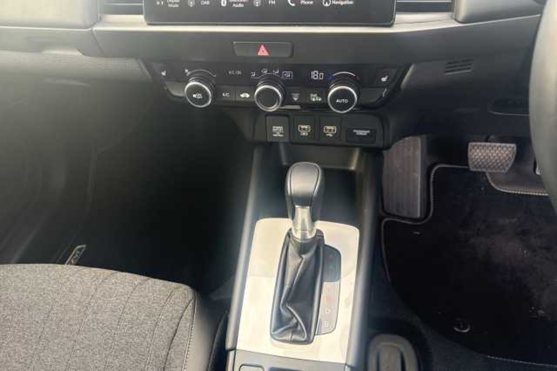 Honda Jazz Hybrid 1.5 i-MMD Hybrid Advance 5dr eCVT 