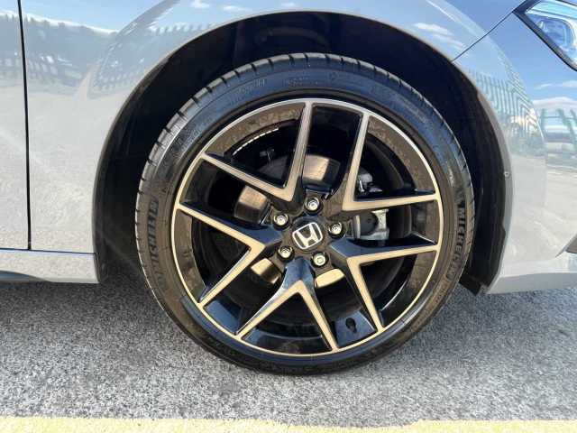 Honda Civic e:HEV Civic e: HEV 