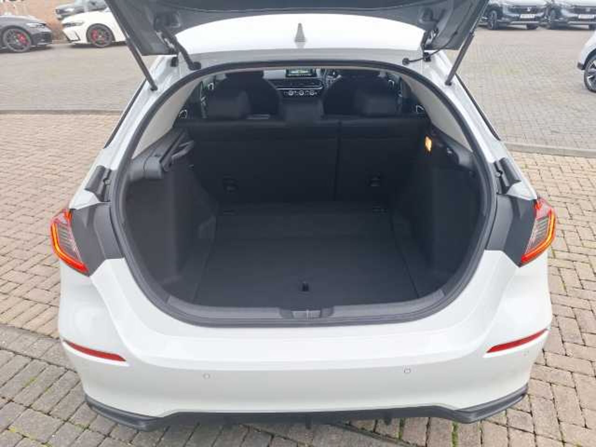 Honda Civic Hybrid 2.0 eHEV Elegance 5dr CVT 