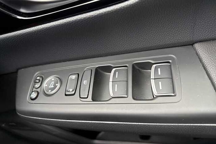 Honda CR-V e:HEV 2.0 e:HEV Advance 5dr eCVT 