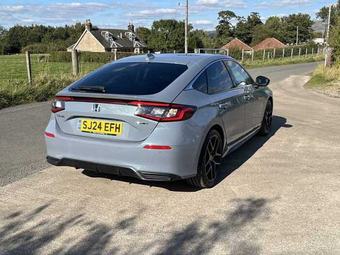 Honda Civic e:HEV Civic e: HEV 
