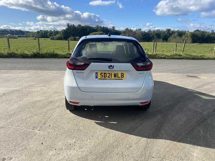 Honda Jazz Hybrid 1.5 i-MMD (109ps) SR eCVT 